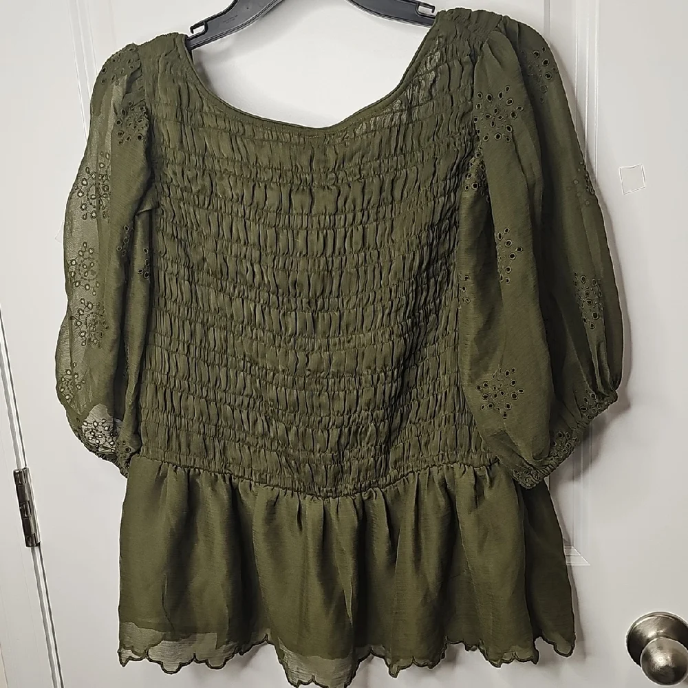 Old‎ Navy Women's Olive Green Peasant Top Size XL